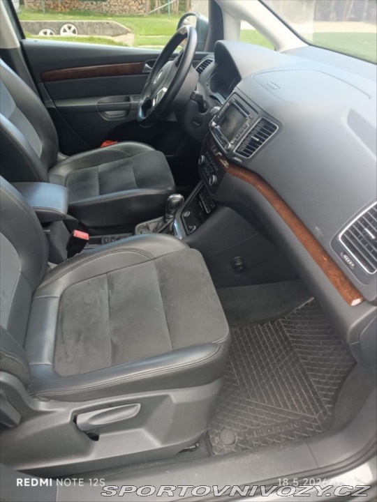 Volkswagen Ostatní modely Sharan 2,0 TDi DSG HIGHLINE 2012