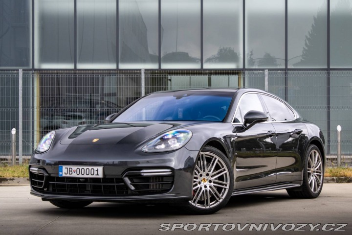 Porsche Panamera Turbo 4x4 / 404kW / A8 / 2017