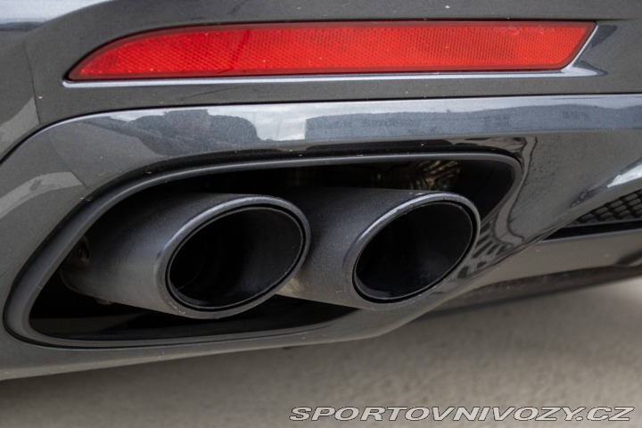 Porsche Panamera Turbo 4x4 / 404kW / A8 / 2017