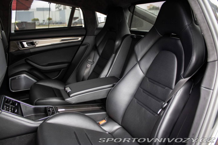 Porsche Panamera Turbo 4x4 / 404kW / A8 / 2017