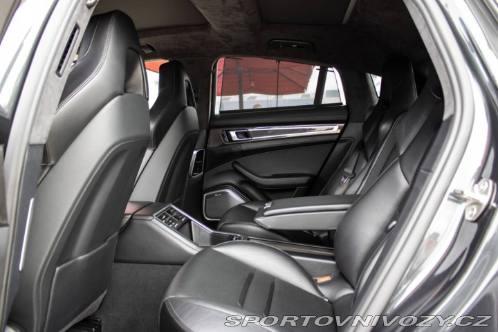 Porsche Panamera Turbo 4x4 / 404kW / A8 / 2017