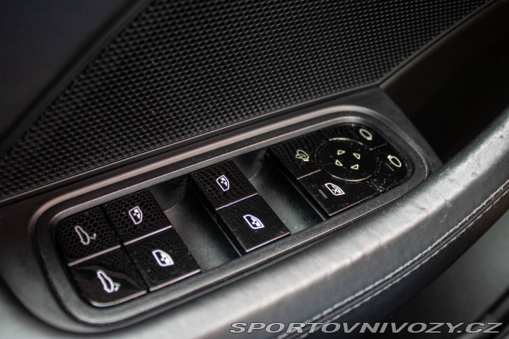 Porsche Panamera Turbo 4x4 / 404kW / A8 / 2017