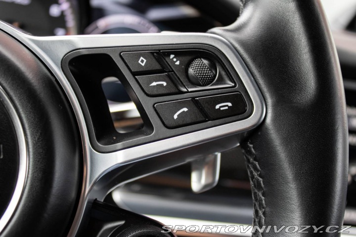 Porsche Panamera Turbo 4x4 / 404kW / A8 / 2017