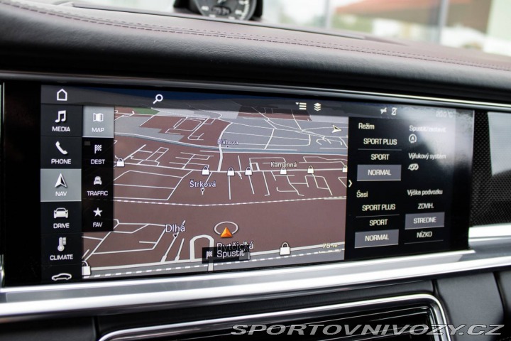 Porsche Panamera Turbo 4x4 / 404kW / A8 / 2017