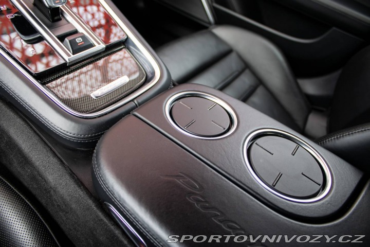 Porsche Panamera Turbo 4x4 / 404kW / A8 / 2017