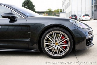 Porsche Panamera Turbo 4x4 / 404kW / A8 / 2017