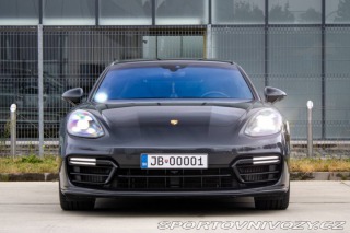 Porsche Panamera Turbo 4x4 / 404kW / A8 / 2017