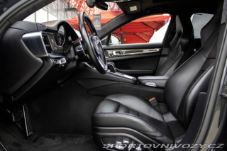 Porsche Panamera Turbo 4x4 / 404kW / A8 / 2017