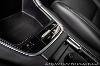 Porsche Panamera Turbo 4x4 / 404kW / A8 / 2017