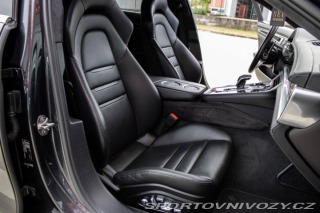 Porsche Panamera Turbo 4x4 / 404kW / A8 / 2017