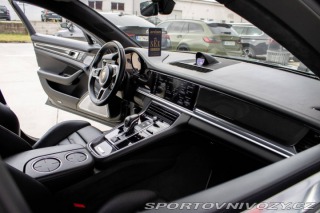 Porsche Panamera Turbo 4x4 / 404kW / A8 / 2017