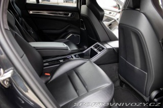 Porsche Panamera Turbo 4x4 / 404kW / A8 / 2017