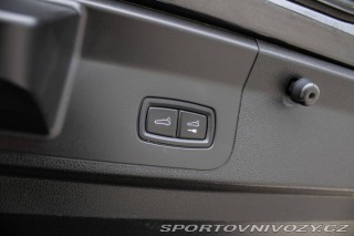 Porsche Panamera Turbo 4x4 / 404kW / A8 / 2017