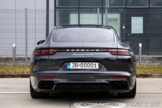 Porsche Panamera Turbo 4x4 / 404kW / A8 / 2017