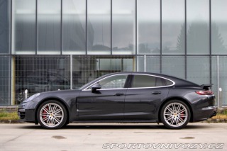Porsche Panamera Turbo 4x4 / 404kW / A8 / 2017