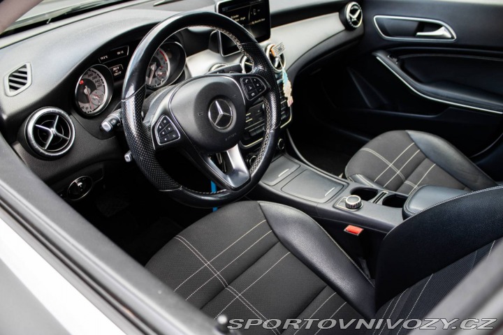 Mercedes-Benz CLA Shooting Brake 220 CDI A 2015