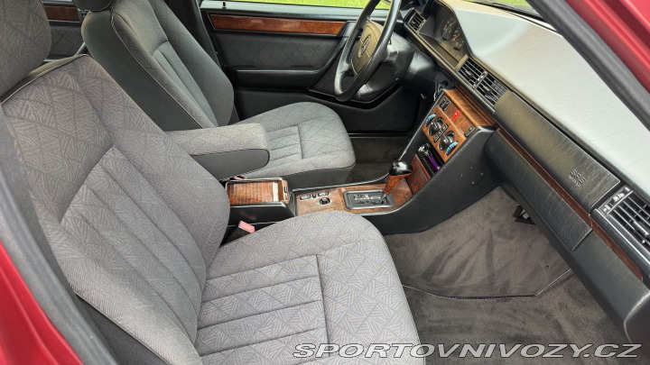 Mercedes-Benz E 1994