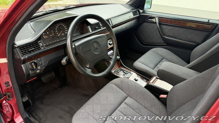 Mercedes-Benz E 1994