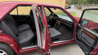 Mercedes-Benz E 1994