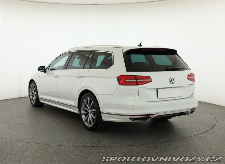 Volkswagen Ostatní modely Passat R-Line 2.0 BiTDI 2016