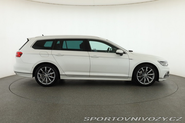 Volkswagen Ostatní modely Passat R-Line 2.0 BiTDI 2016