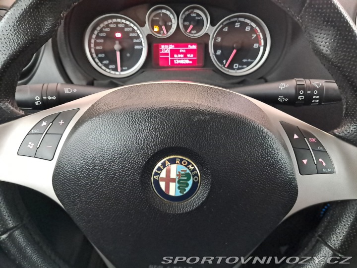 Alfa Romeo MiTo 1.4 MultiAir 2011