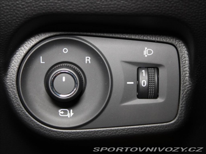 MG Ostatní modely MG4 0,0 77kWh Exclusive 30tkm 2025