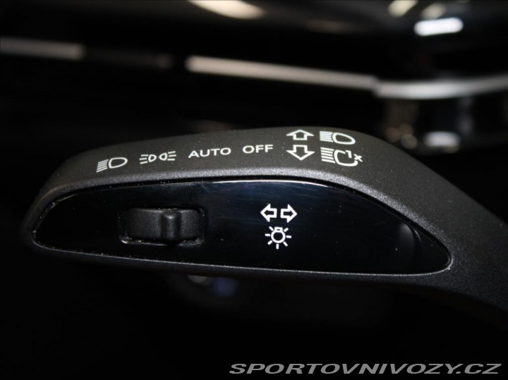 MG Ostatní modely MG4 0,0 77kWh Exclusive 30tkm 2025