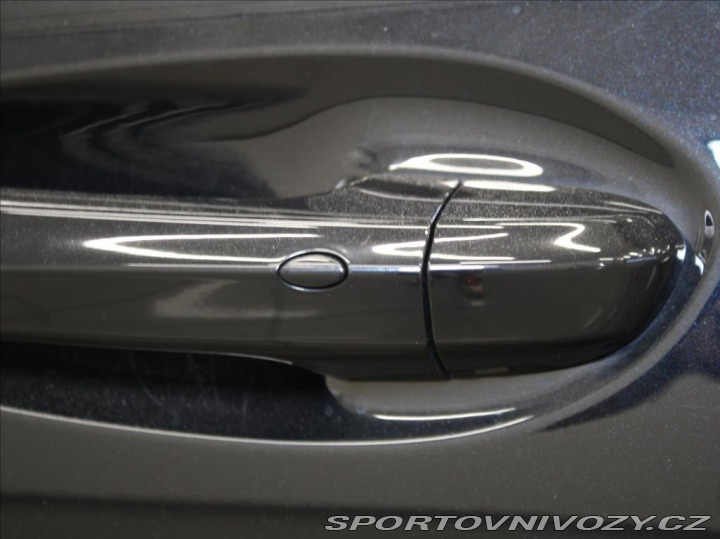 MG Ostatní modely MG4 0,0 77kWh Exclusive 30tkm 2025