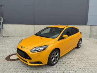 Ford Focus ST 