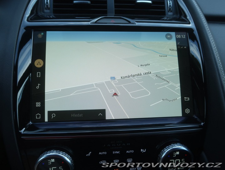 Jaguar E-Pace R-Dynamic P300e AWD 2021