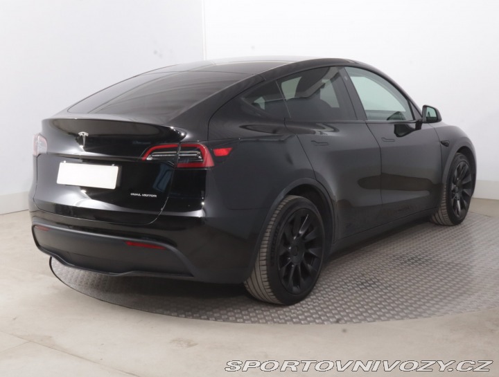 Tesla Model Y Long Range AWD 79kWh 2023