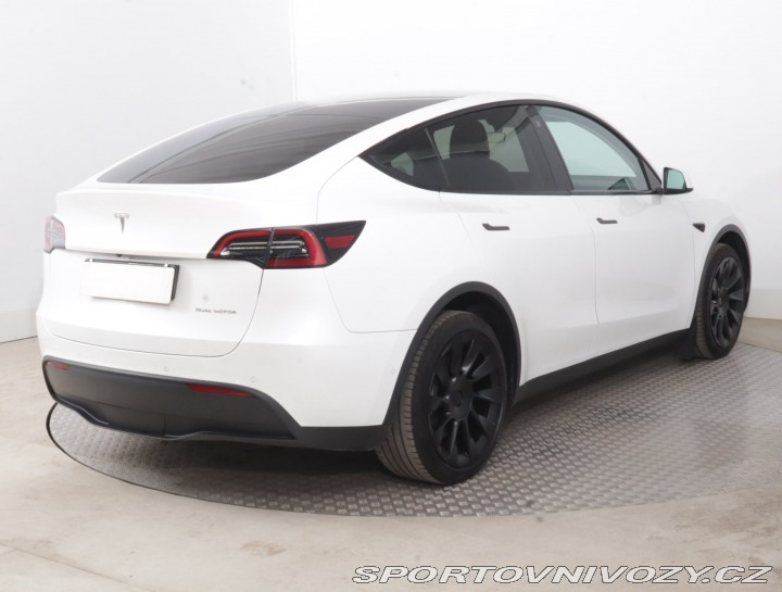 Tesla Model Y Long Range AWD 79kWh 2022