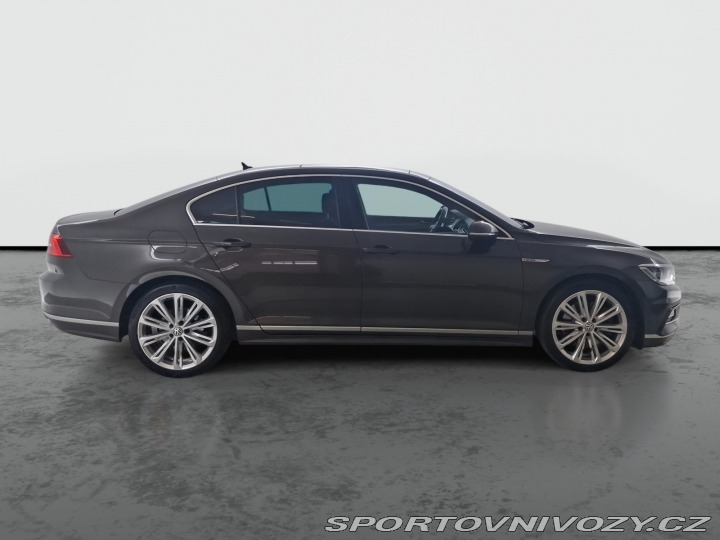 Volkswagen Ostatní modely Passat R-Line 2.0 BiTDI 2016