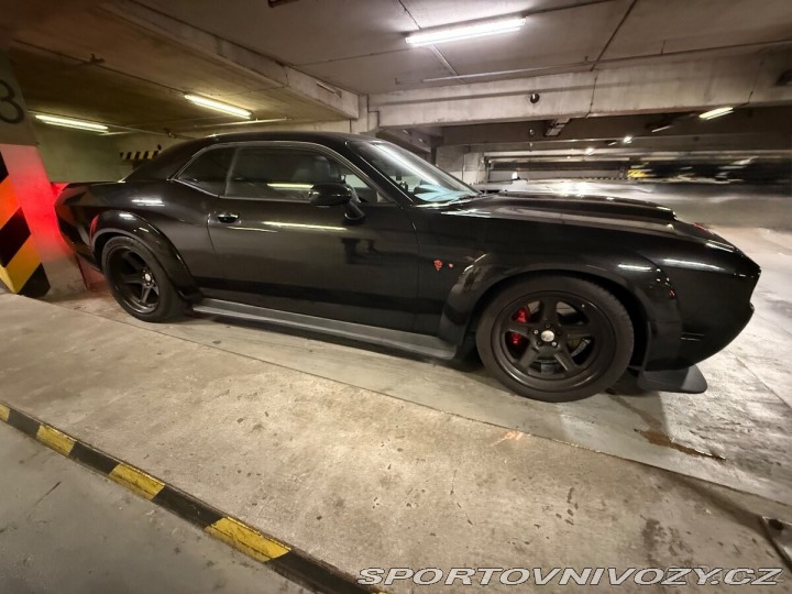 Dodge Challenger 6,4 SRT8 392 WIDEBODY 6 2011