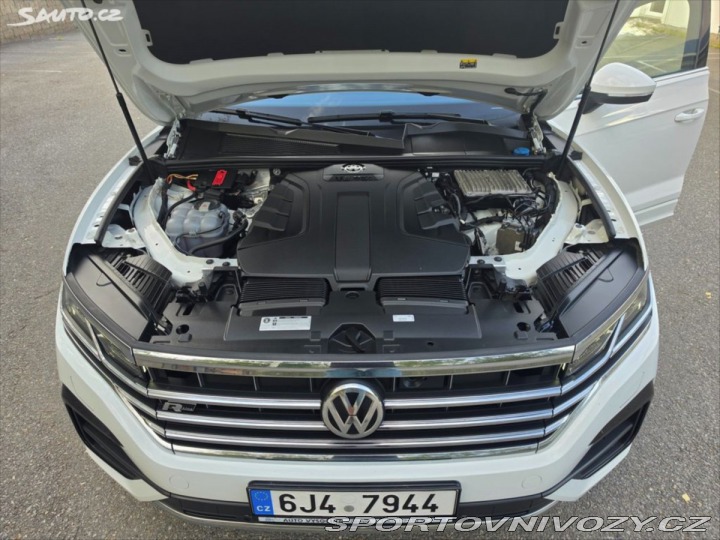 Volkswagen Ostatní modely Touareg 3,0 VW Touareg V6 Rline 2020
