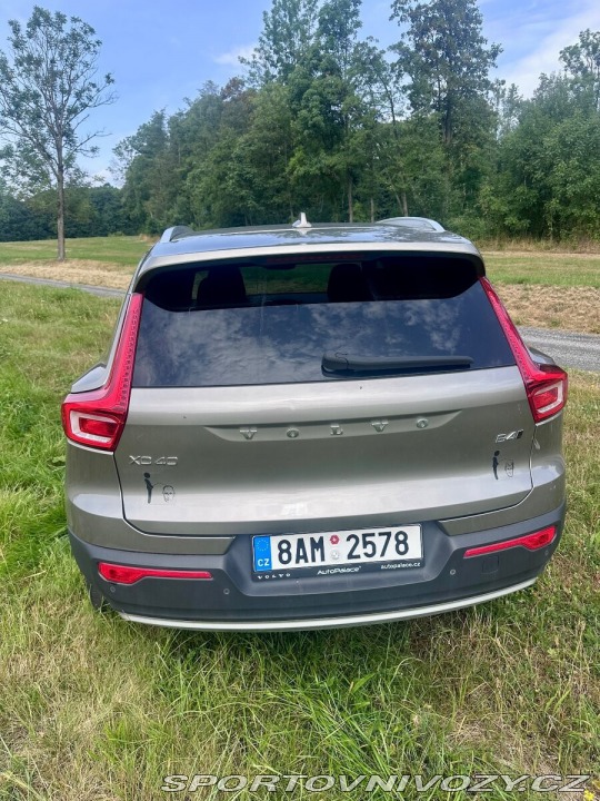 Volvo Ostatní modely XC40 2,0 B4 AWD benzin 2021