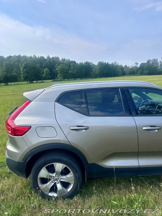 Volvo Ostatní modely XC40 2,0 B4 AWD benzin 2021