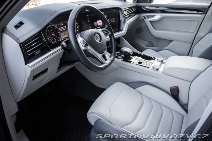 Volkswagen Ostatní modely Touareg  3.0 V6 TDI SCR Elegance 2019