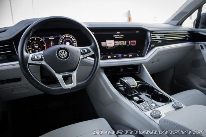 Volkswagen Ostatní modely Touareg  3.0 V6 TDI SCR Elegance 2019