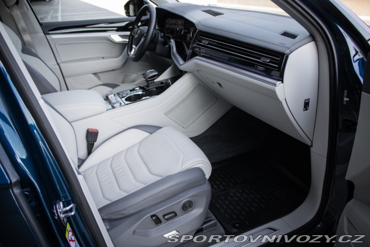 Volkswagen Ostatní modely Touareg  3.0 V6 TDI SCR Elegance 2019