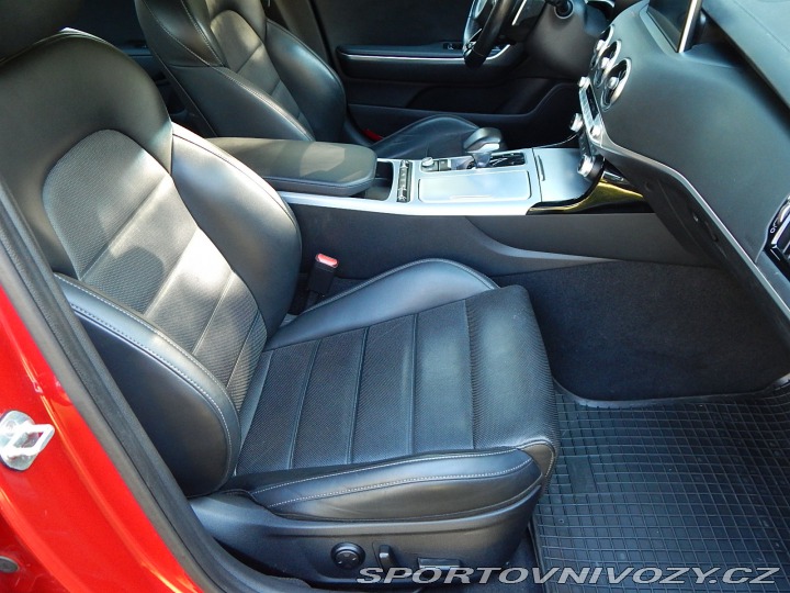 Kia Stinger GT 3.3 V6 T-GDi-CZ-DPH 2018
