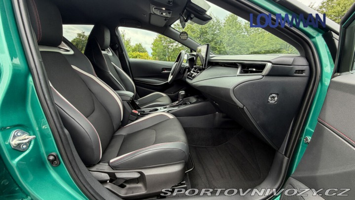 Toyota Corolla 2.0L HEV CVT GR SPORT 2026