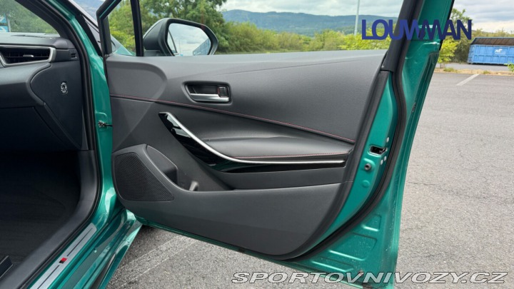Toyota Corolla 2.0L HEV CVT GR SPORT 2026