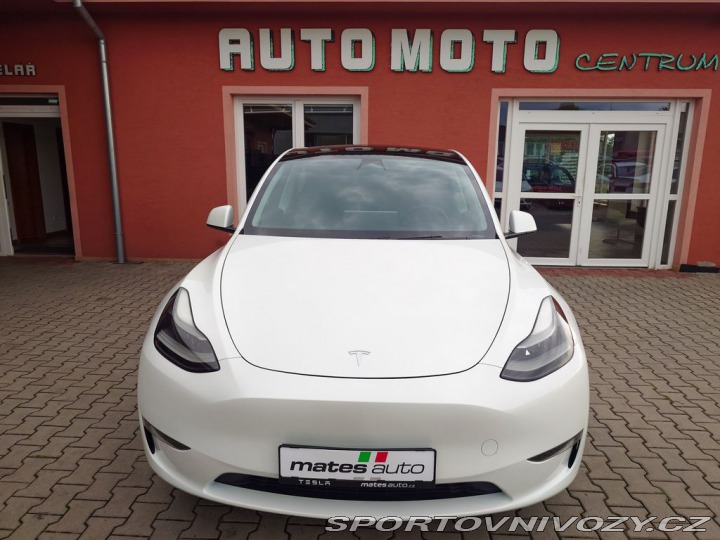 Tesla Model Y Long Range Dual Motor 378 2023