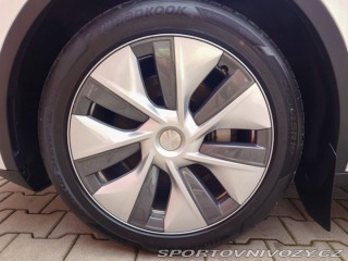 Tesla Model Y Long Range Dual Motor 378 2023