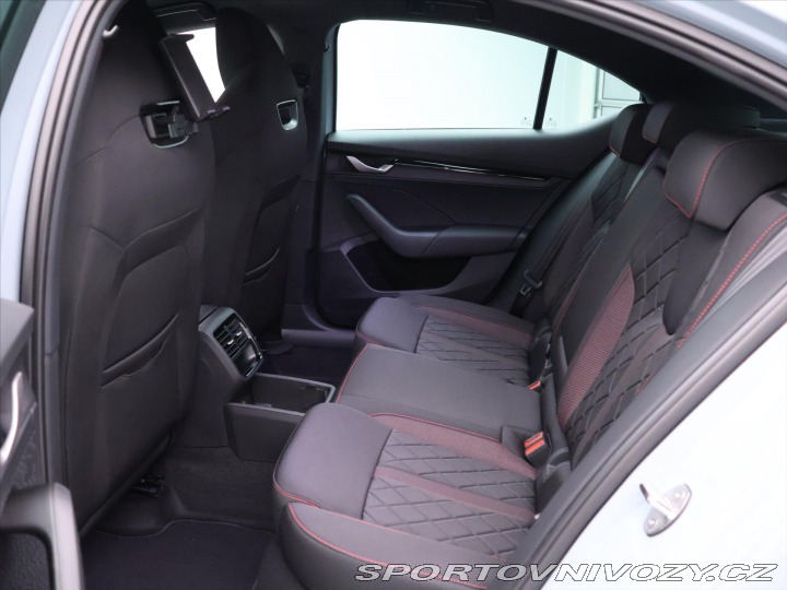 Škoda Octavia RS 2,0 TSI 195kW DSG RS DPH 2025