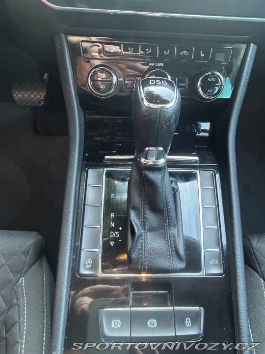 Škoda Superb 2,0 TDI servisováno 2017