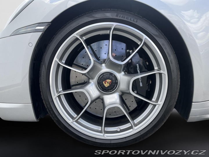 Porsche 911 Turbo S 2021