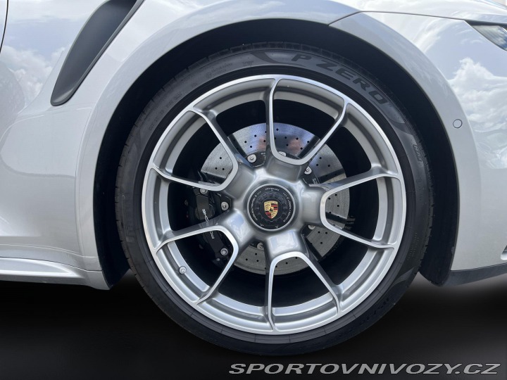 Porsche 911 Turbo S 2021